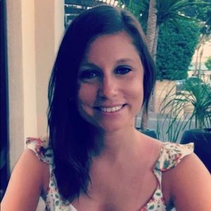 Meet your Posher, Monica